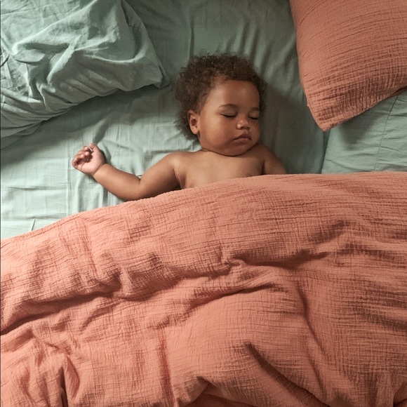 Meet your Posher, Ali - Picture 2 of 3